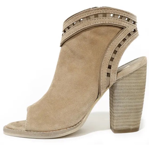 NIB Dolce Vita Suede Leather Cutout Ankle Booties - Picture 6 of 11